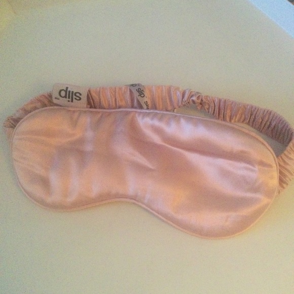 SLIP SILK EYE SLEEP MASK IN ROSE GOLD NEW NO BOX - Picture 3 of 8